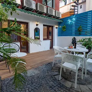 sebnem-hotel.istanbul-turkeyhotels.com/