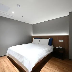kolon-seacloud.busan-hotelsweb.com/