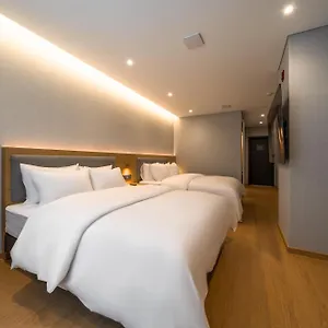 3* Hotel Comfort Yeouido
